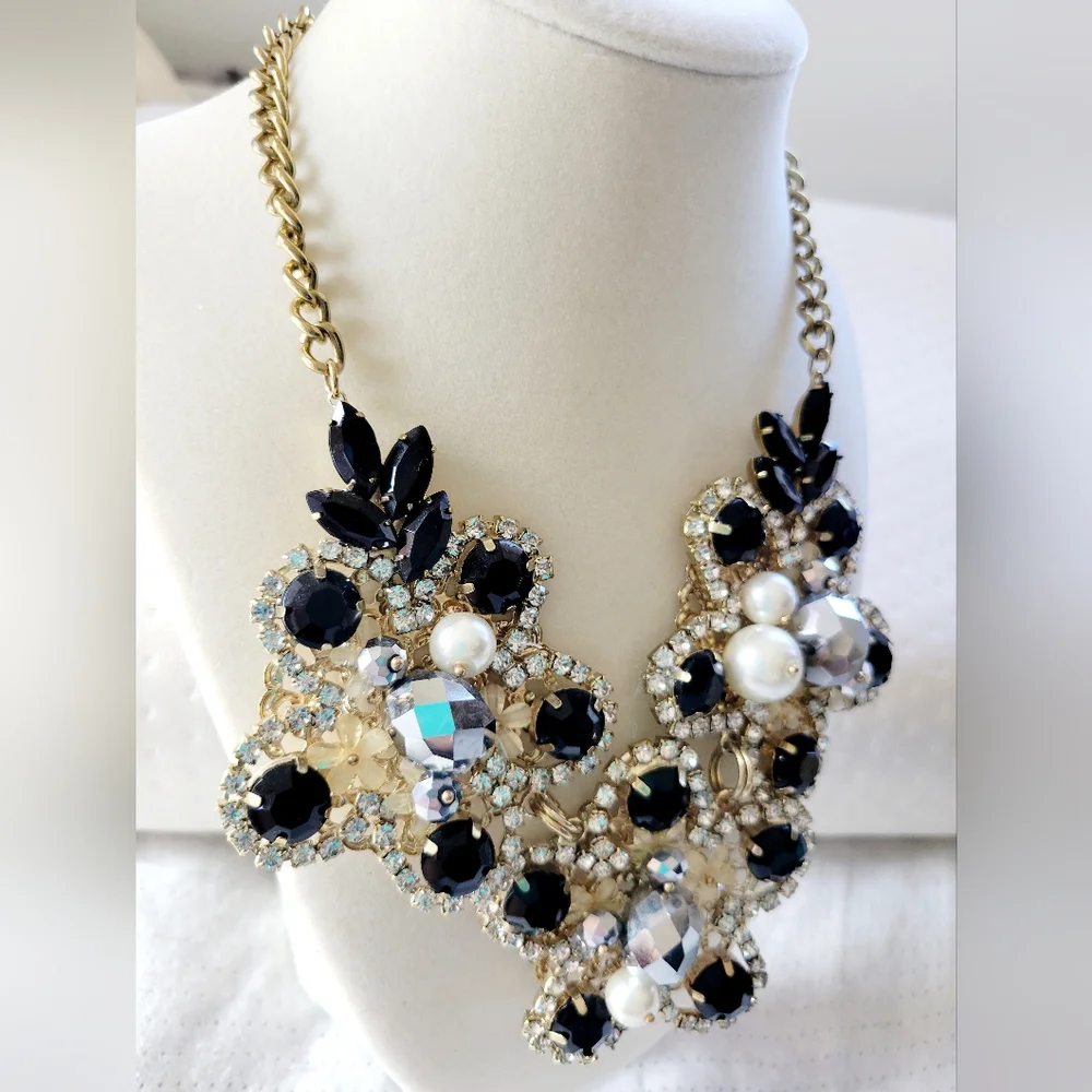 Gorgeous Black/Gold Floral Crystal Rhinestone Faux Pearl Statement Necklace